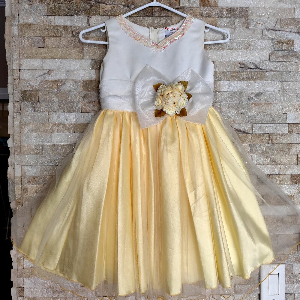 Flower girl/First Communion dress, size 5